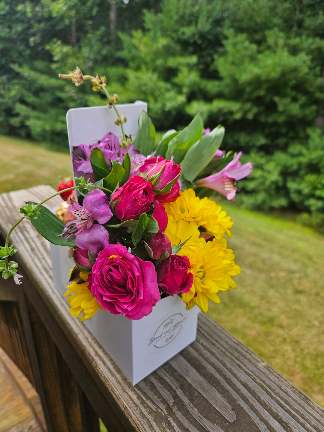 Bite & Bloom Arrangement